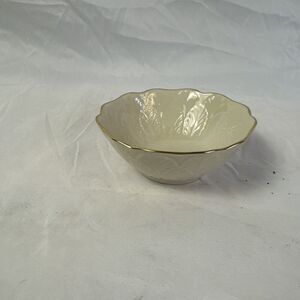 Lenox Symphony candy dish 4 1/2 inches diameter 24k Gold Rim